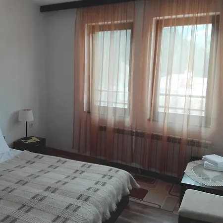Vasilka Guestrooms Pensjonat *