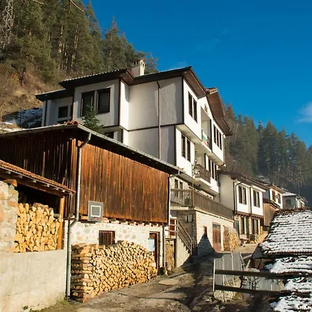 Vasilka Guestrooms * Shiroka Lŭka